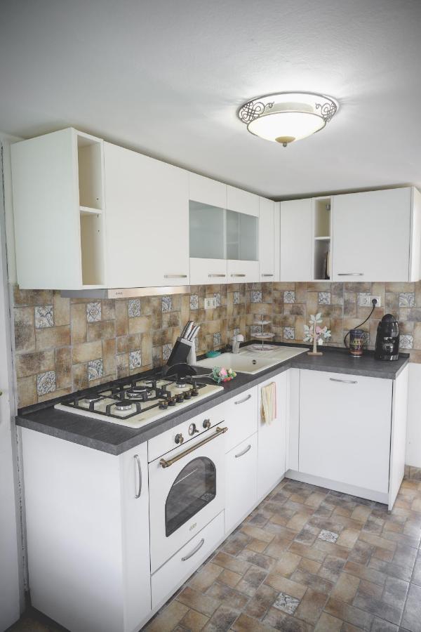 Hotel Jurta Debrecen Extérieur photo